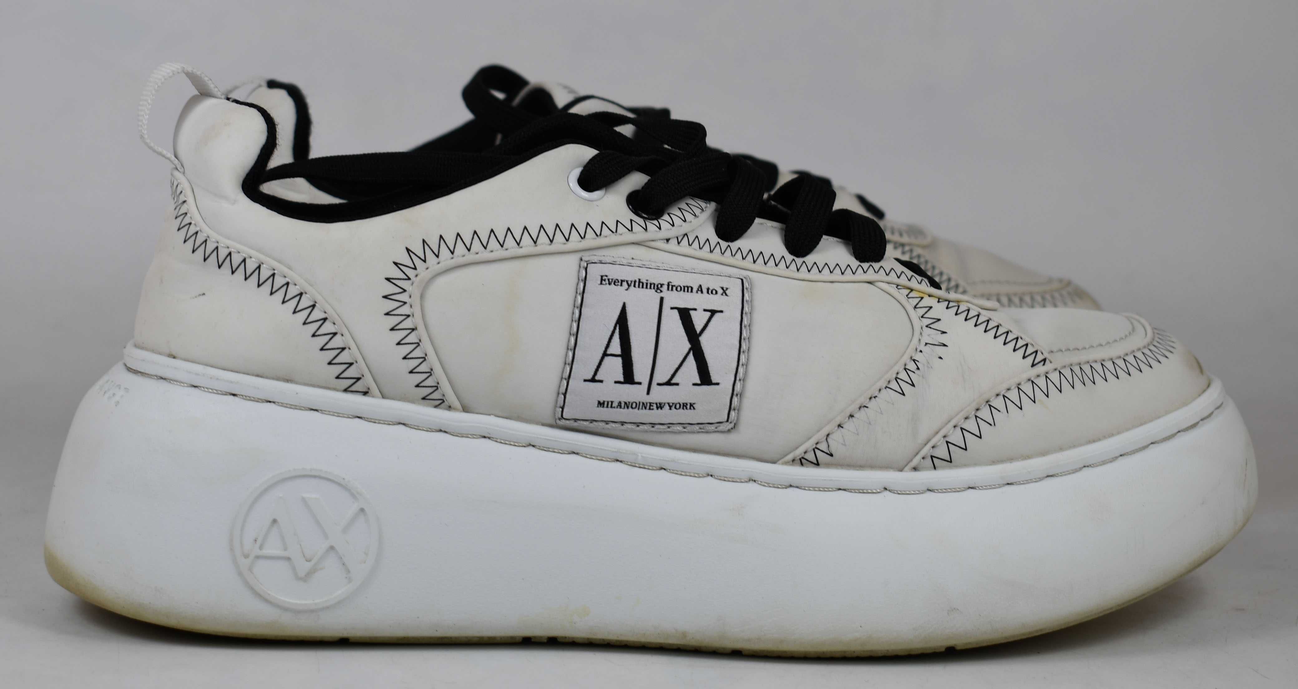 Używane Sneakersy Armani Exchange XDX077 XV411 roz. 38