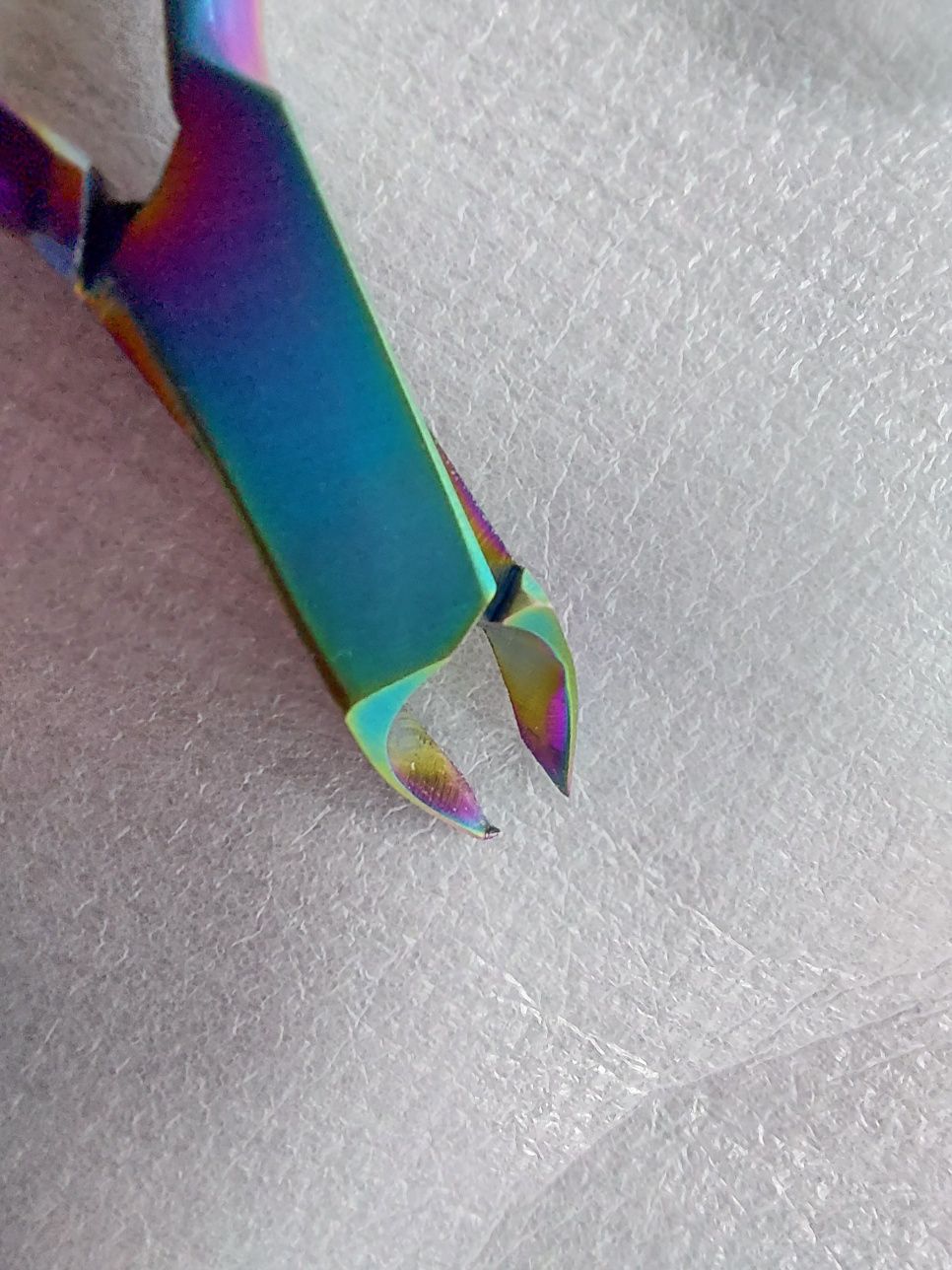 Cążki do skórek Lexwo multicolor 138 3mm - uszkodzone