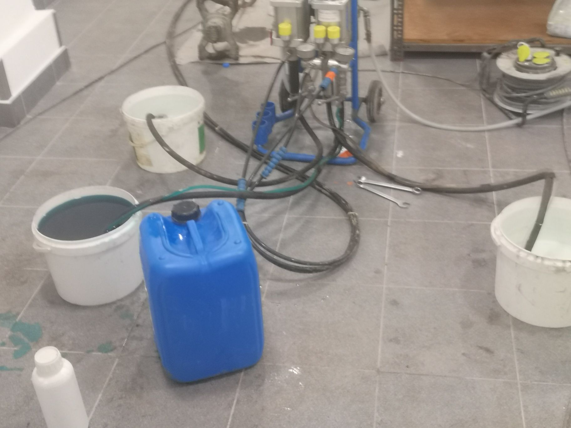 podnoszenie posadzek scian srabilizacja iniekcja krystaliczna Rzeszow
