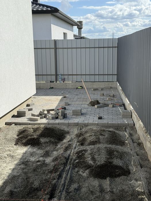 Укладання бруківки під ключ — швидко, якісно, гарантія