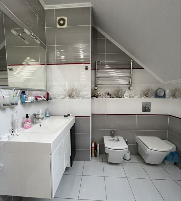 Оренда сучасного будинку в Центрі!