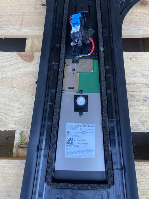 Камера стійка Model Y Tesla ліва, права