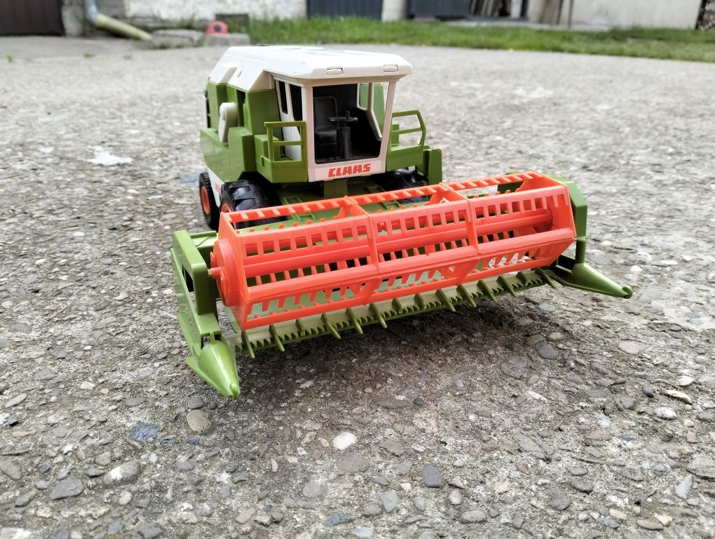 Kombajn bizon Claas bruder