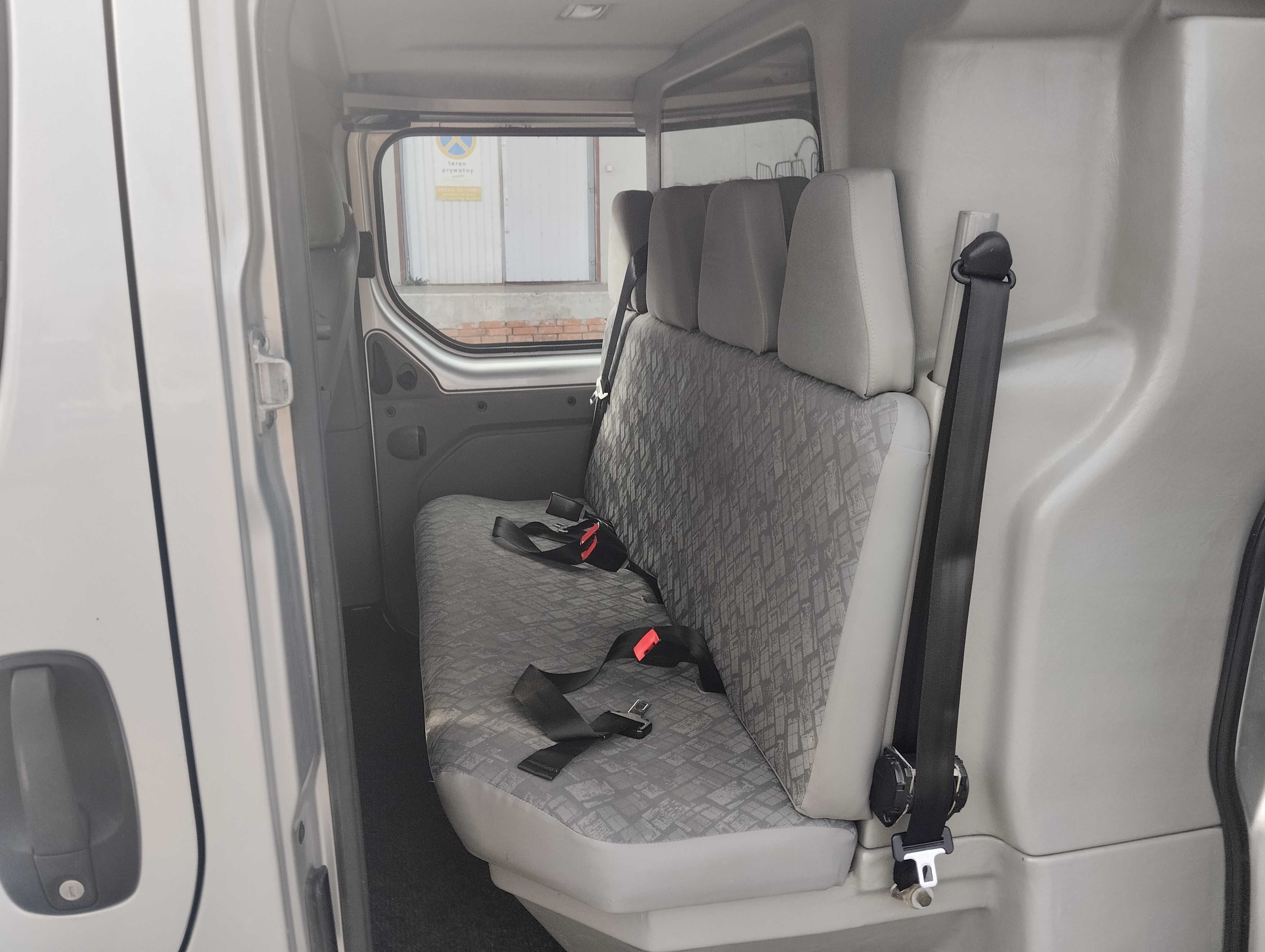 Opel Vivaro 1.9 CDTI 101 KM klimatyzacja brygadówka 7osobowy