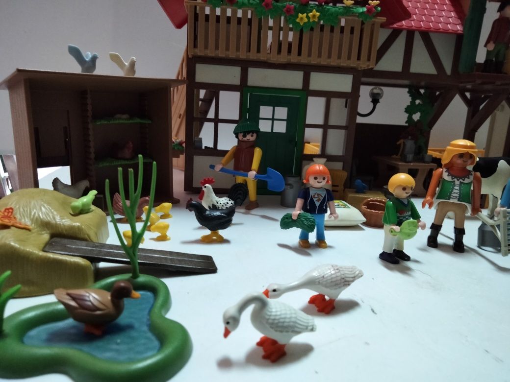 Playmobil gospodarstwo rolne z traktorem