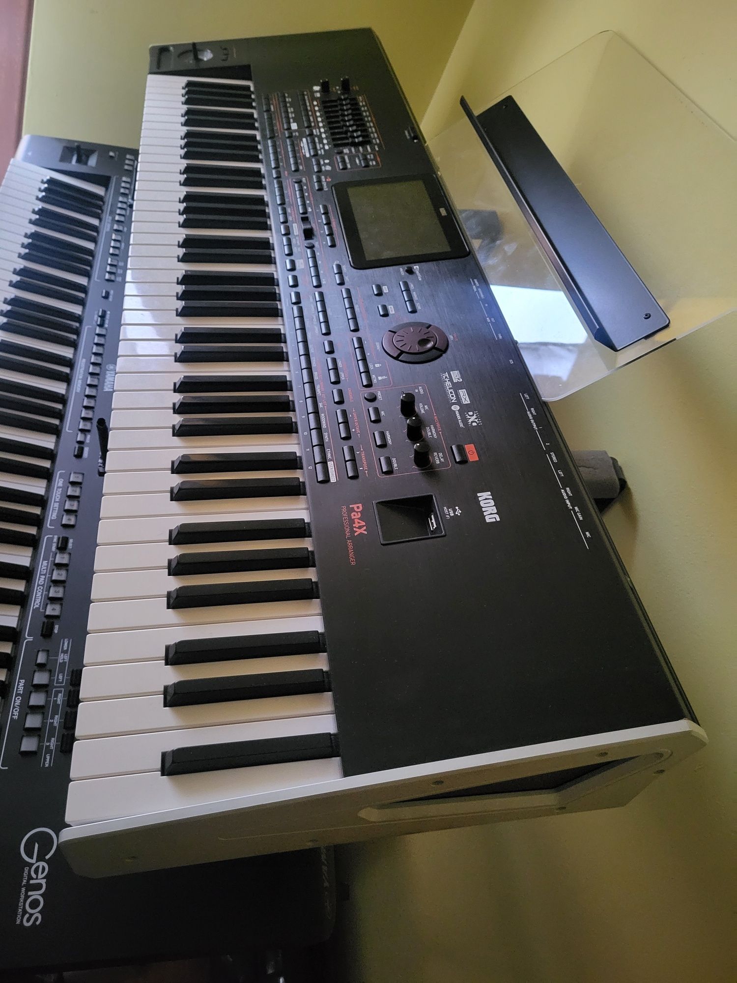 Sprzedam korg pa4x