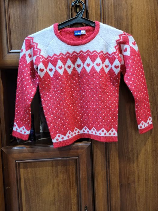 Sweterek dziecięcy