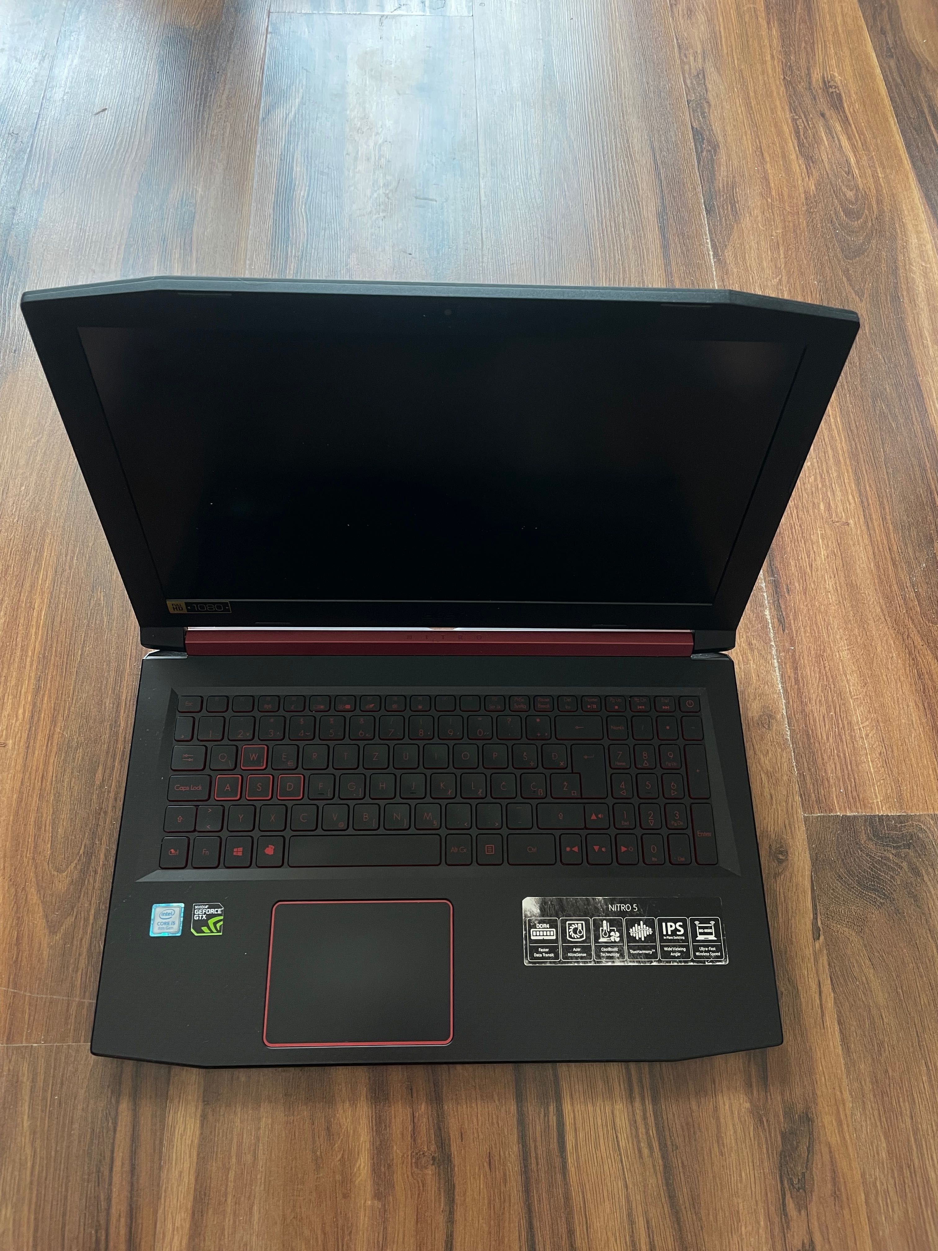 Laptop ACER NITRO 5 AN515-52 GTX1050 8GB