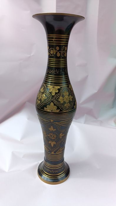 Продам вазу з латуні