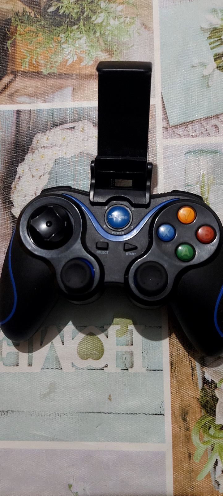 Wireless mobile gamepad (джостик для телефонов)