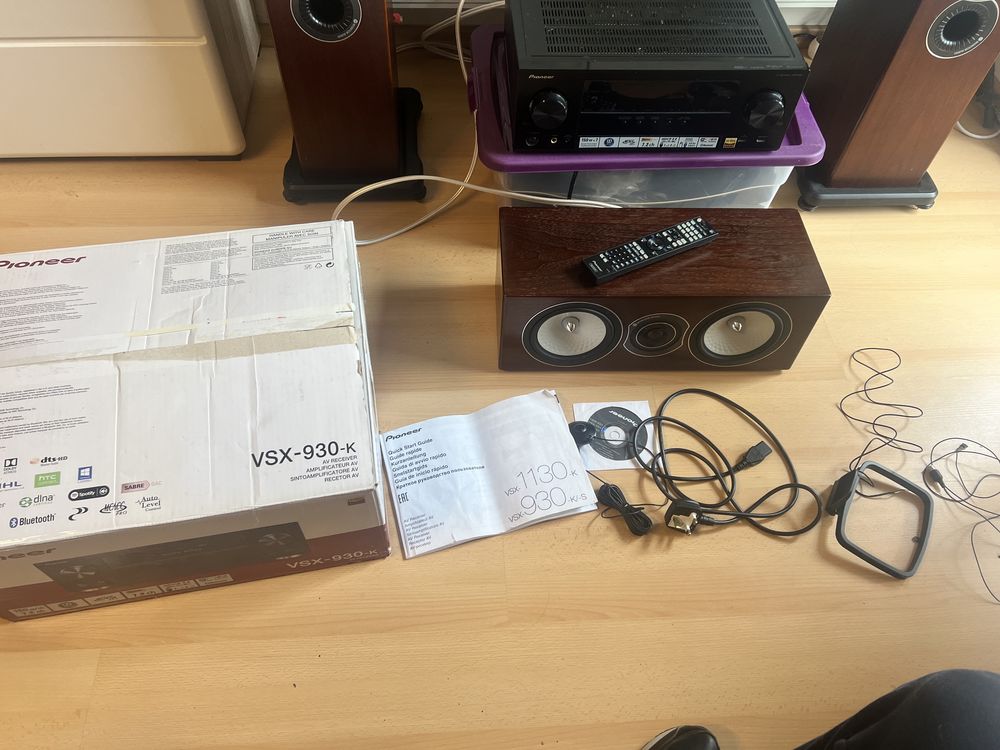 Wzmacniacz pioneer VSX-930-K plus kolumny monitor audio rx6