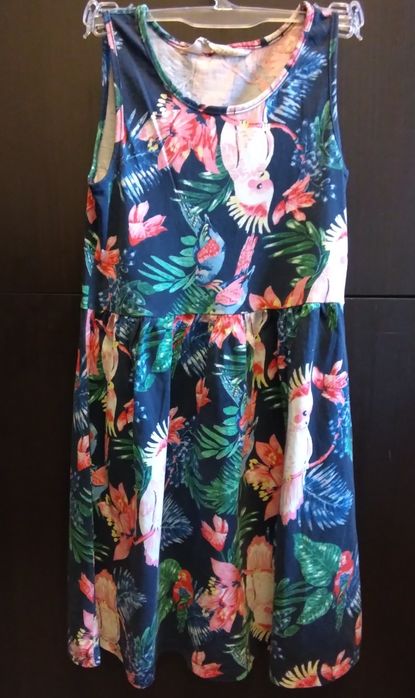 Śliczna bawełniana sukienka w papugi H&M r.122/128 cm