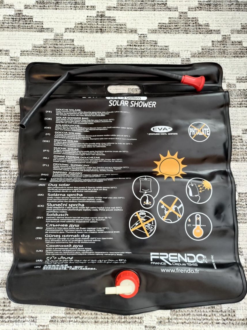 Frendo Solar Shower prysznic turystyczny słoneczny przenośny 20L