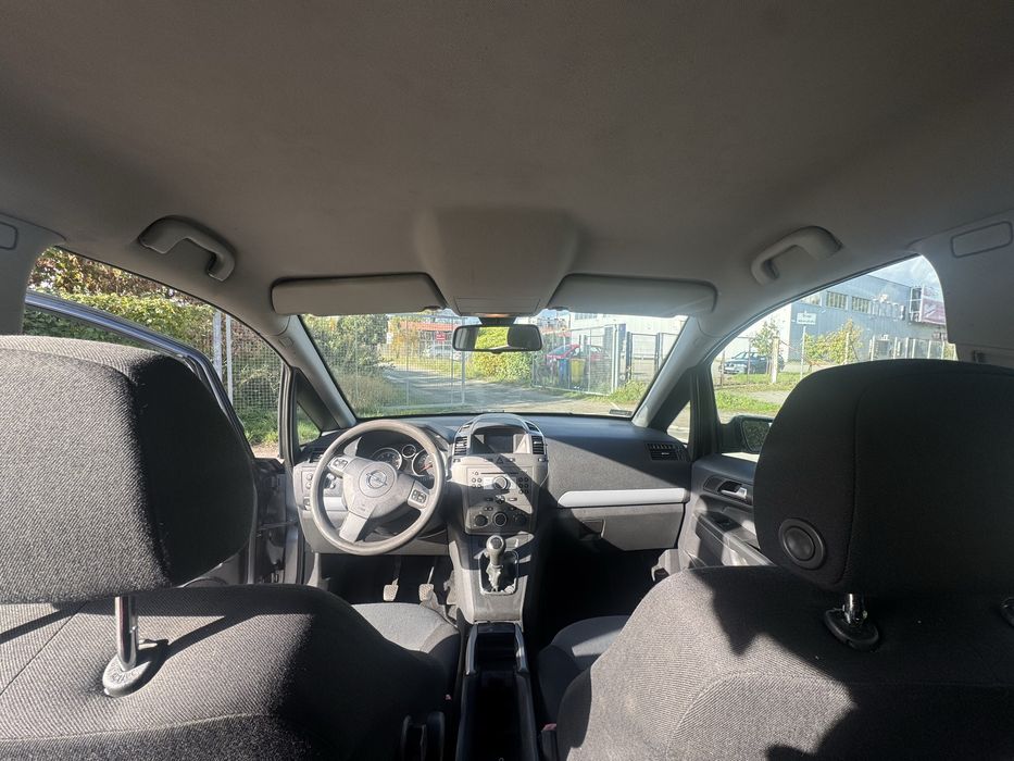 Opel Zafira 1.6 LPG 2005r. Manual/7-osobowy/tempomat/klima/PDC