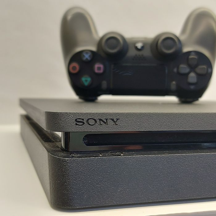 Konsola Sony PS4 SLIM 1TB