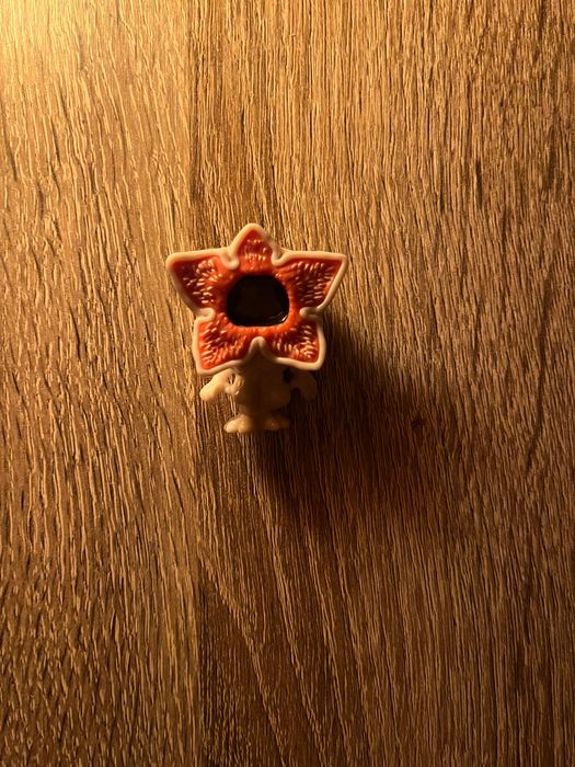 киндер джой очень странные дела kinder