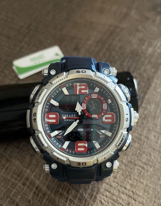 Годинник Smael.