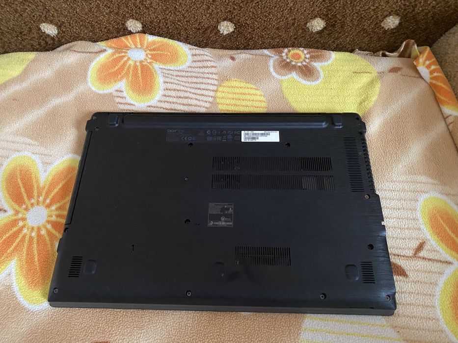 Ноутбук Acer Aspire e15 E5-573 Дешево! Під відновлення