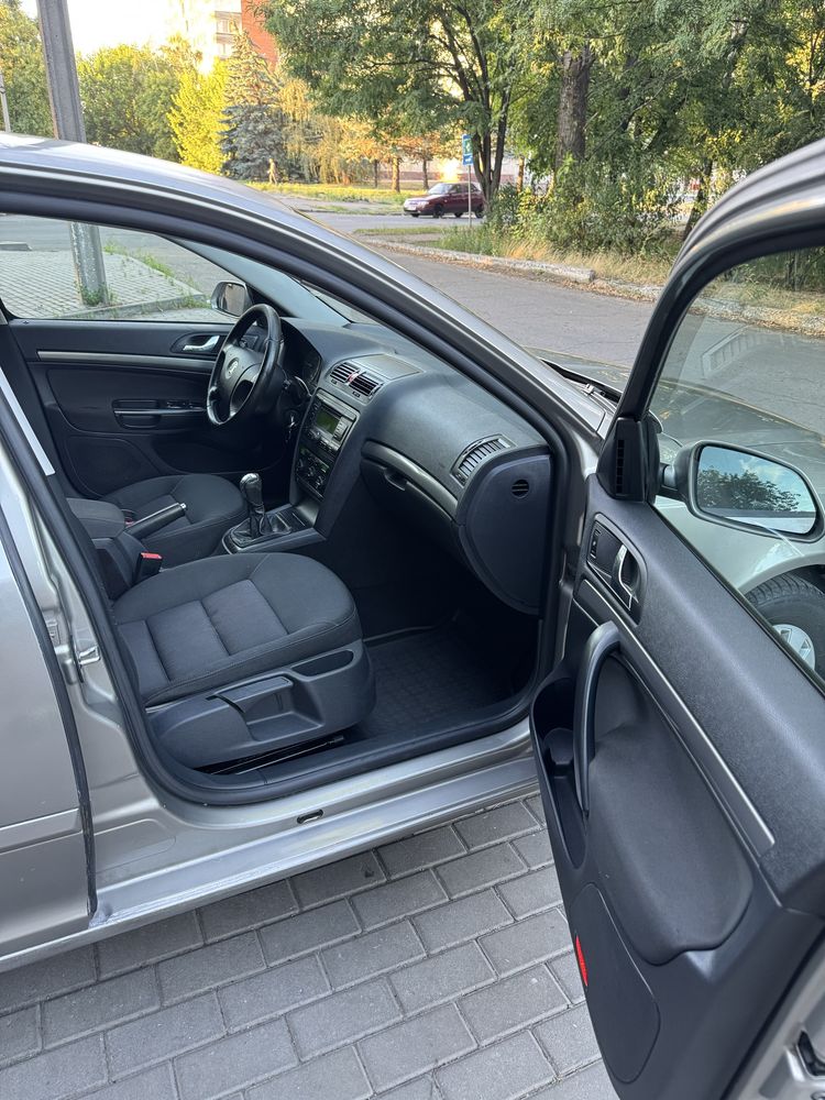 Skoda Octavia A5 restayling 2010р 2,0tdi мкпп 6 Stage1 турбо-дизель