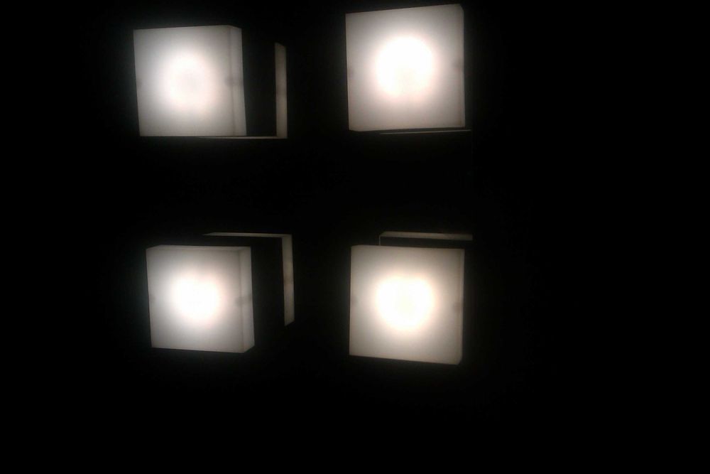 nowy sprawny kinkiet led na podstawie lustrzanej tanio!!!