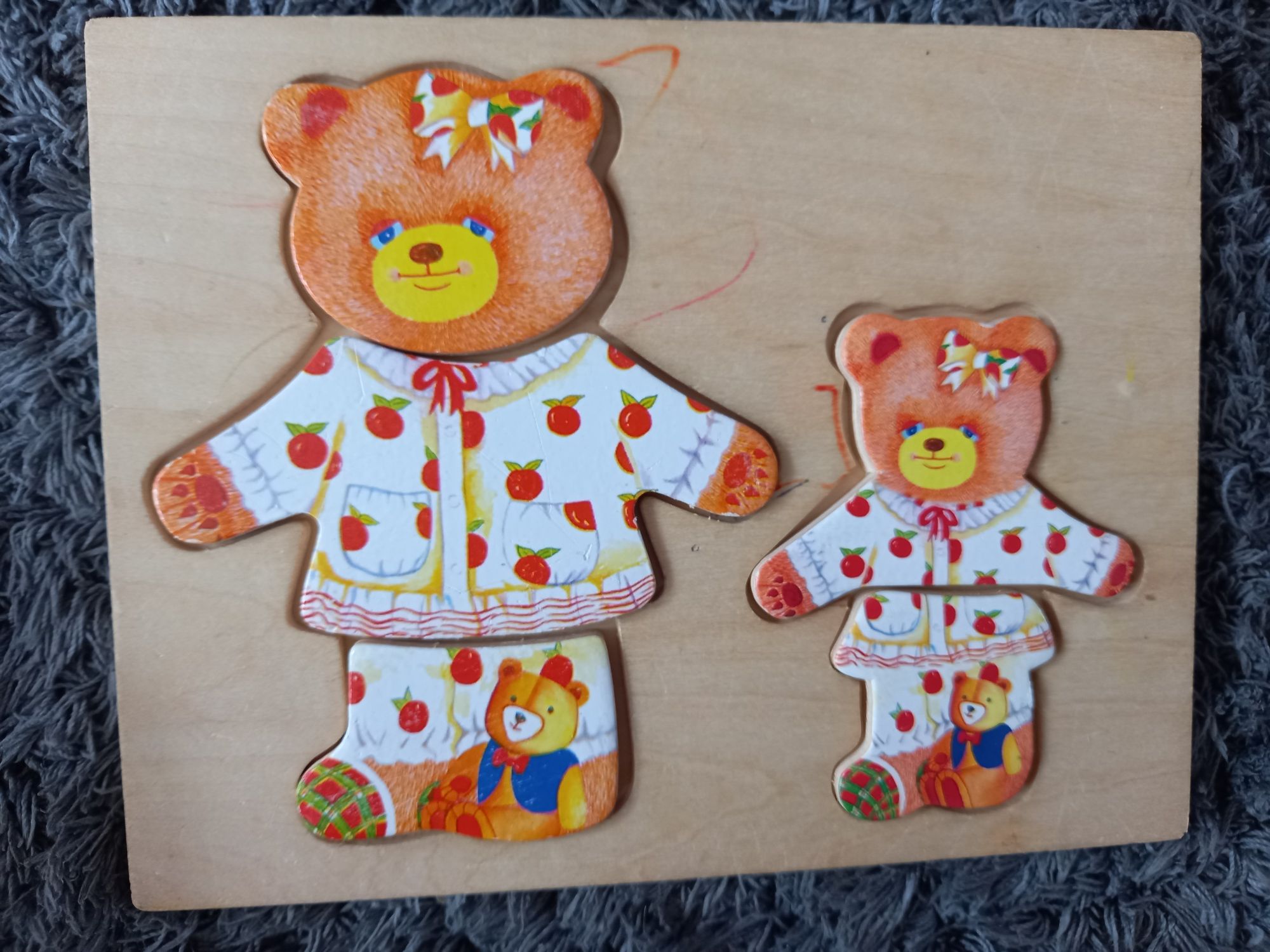 Drewniane puzzle-mama i córka