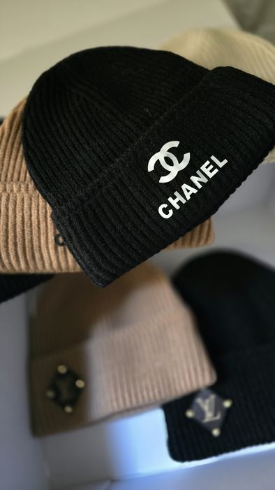 Czapki w stylu Chanel nowe