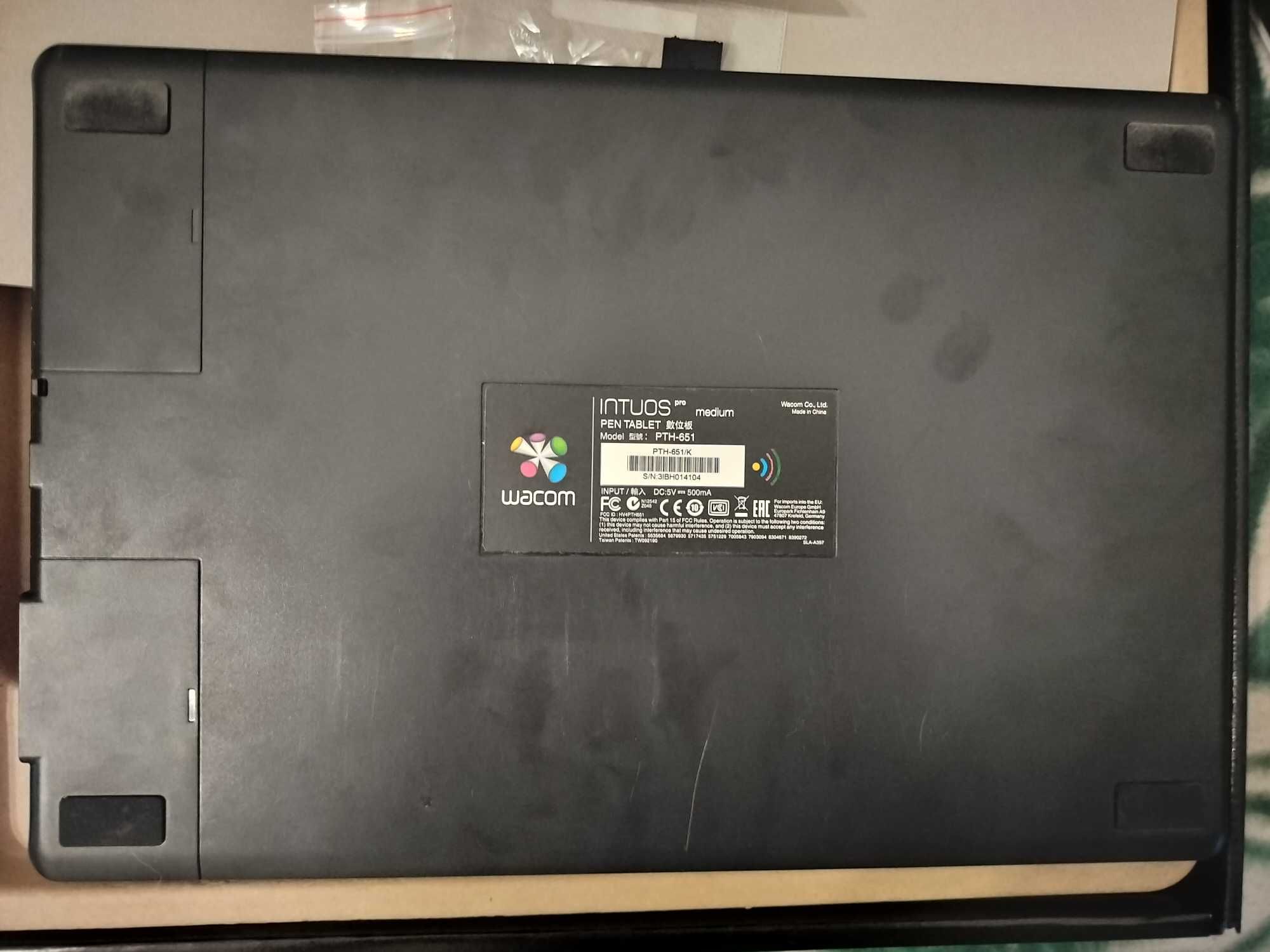 Tablet Wacom Intuos Pro M model PTH-651