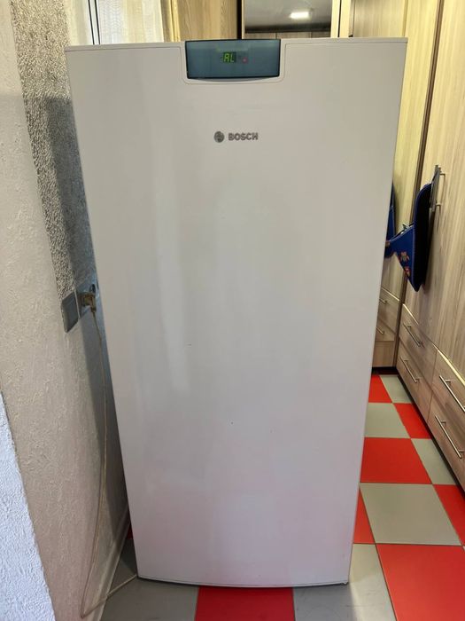 Морозильна камера Bosch KG GSUU34A