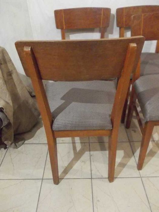 Stare krzesła drewniane Bilea z lat 60 vintage