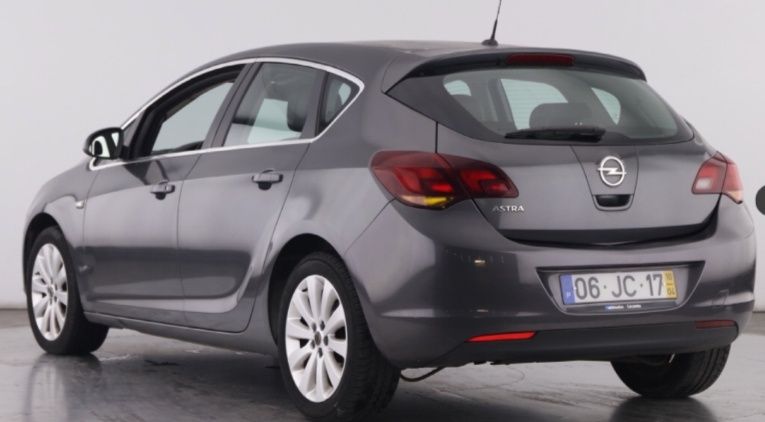 Opel Astra J 1.4 Cosmo apenas  130 mil kms