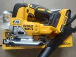DeWALT DCS334N wyrzynarka akumulatorowa 18 V + Aku 2.0