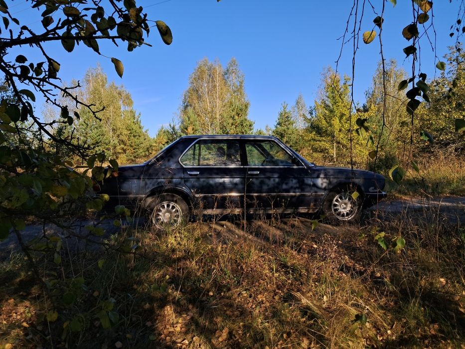 Продам BMW e28 520