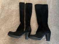 BOTAS de cano alto com salto