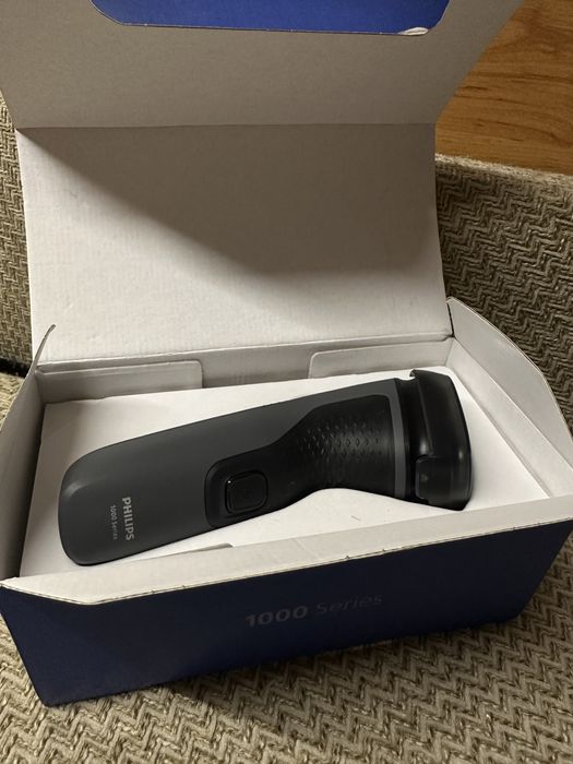 Бритва PHILIPS series 1000 S1141/00