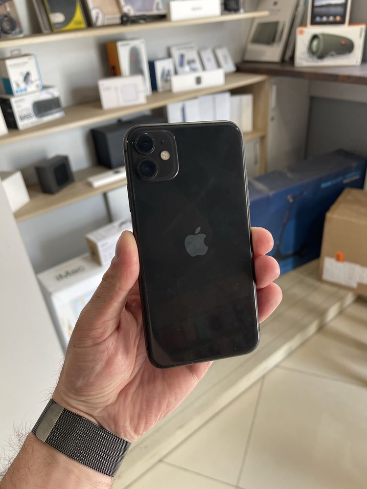 Айфон/iPhone 11 64gb біля ТЦ Форум iLove Store Куліша 34