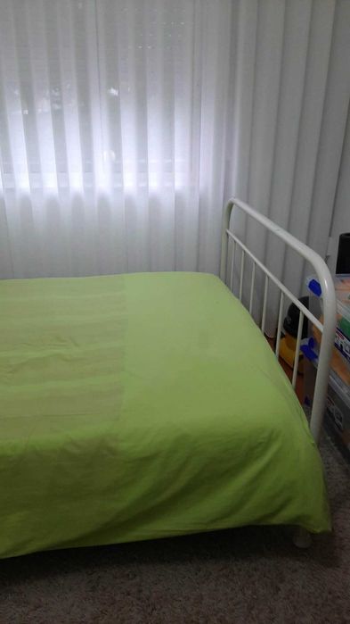 Cama com colchão