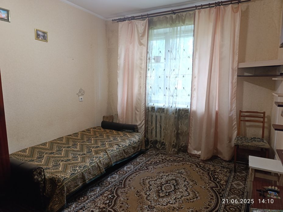 Продається кімната в гуртожитку