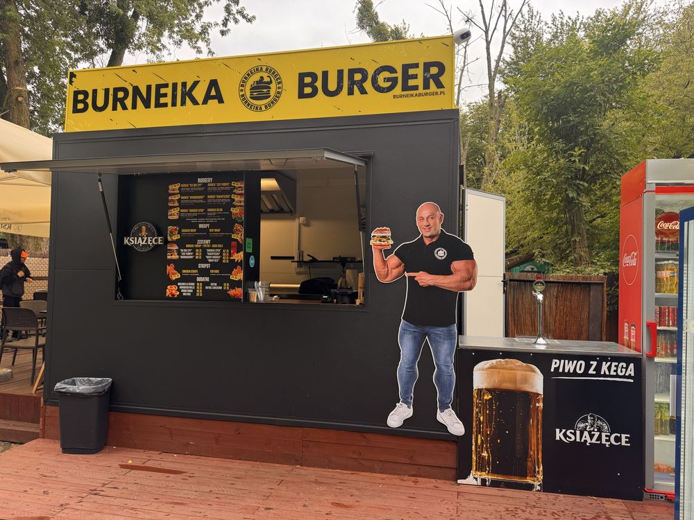 Przyczepa gastronomiczna Grill - Burger - dobre wyposażenie.