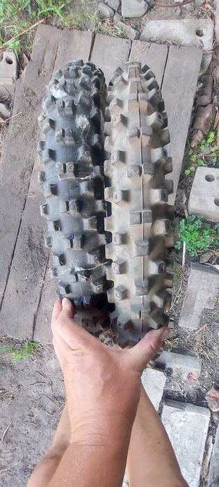 Покришкі на мотоцик