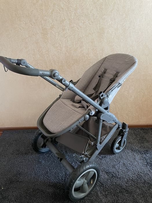 Продам коляску б/у в хорошем состоянии