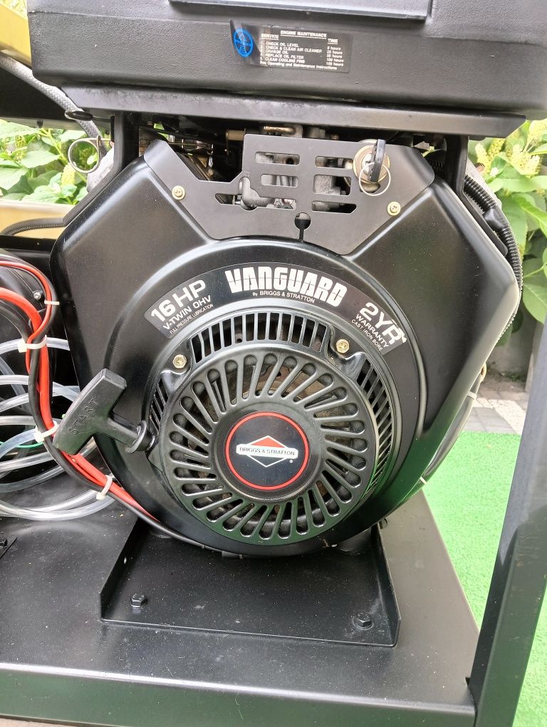 Myjka spalinowa Karcher HDS 1200 BE Vanguard  Silnik spalinowy Spalino