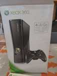 Xbox 360 iгрова консоль з дисками