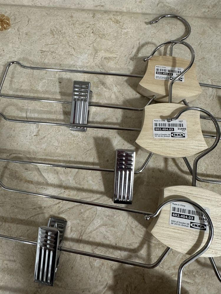 7 cabides calças
