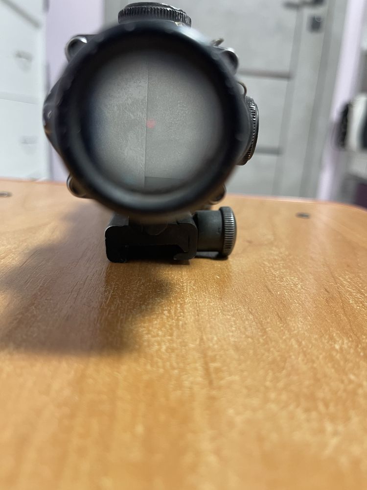 Приціл Trijicon ACOG 4x32