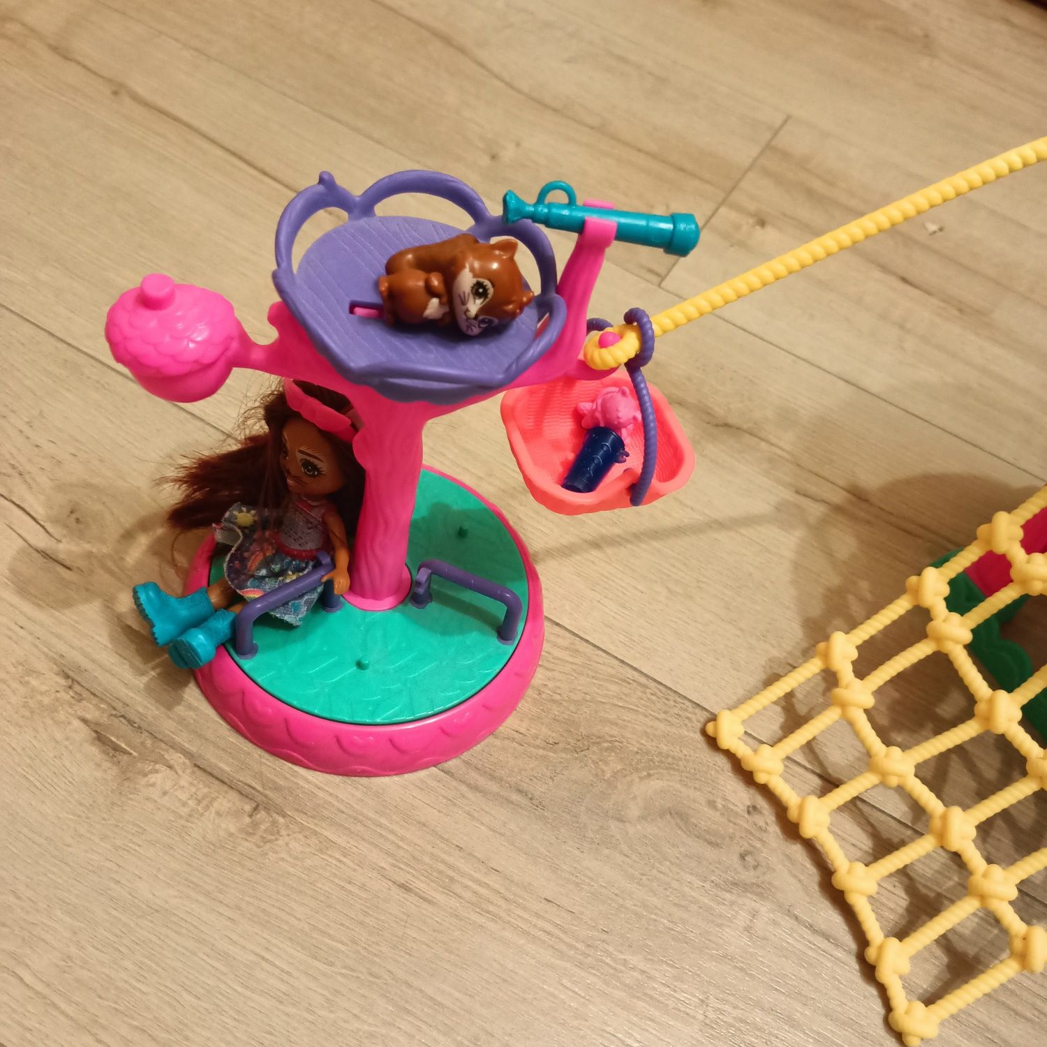 Zestaw enchantimals, mattel, lalki, zlobek