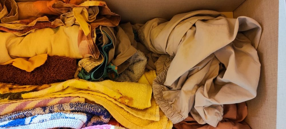 Віддам безкоштовно різну постільну білизну