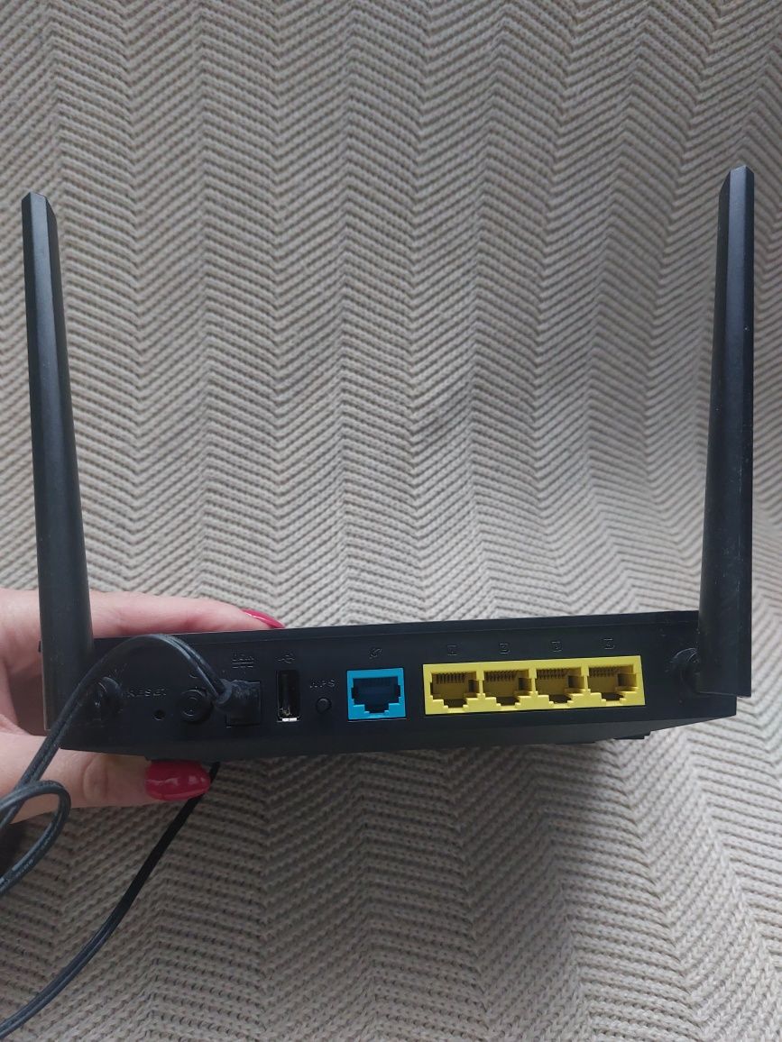 Router asus AC 750