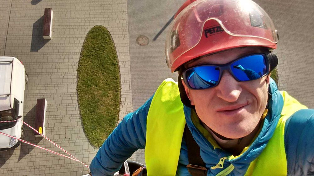 Czyszczenie rynien,osuszanie po zalaniu,dezynfekcja,alpinizm przemysło