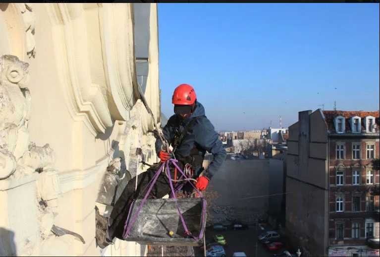 Alpinista, prace na wysokości, usługi wysokościowe