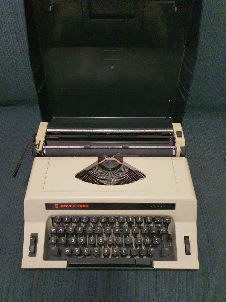 Máquina de escrever Rover 7000 De Luxe